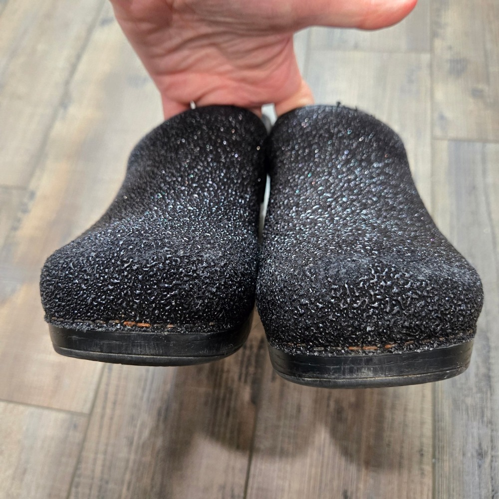 Dansko Professional Black Glitter Stingray Textured Leather Clogs 9.5 40 Comfort - Picture 4 of 6